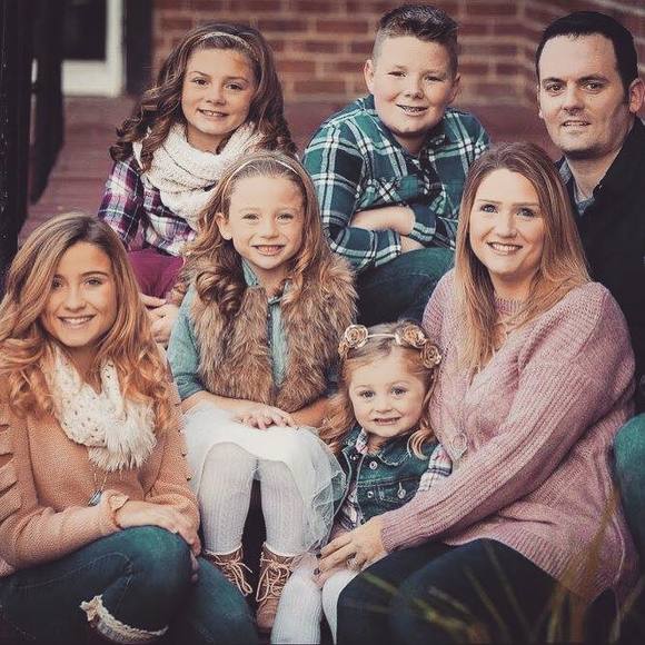 Meet your Posher, Sarah - Picture 1 of 1